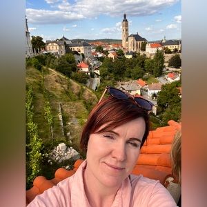 Meet your Posher, Alla